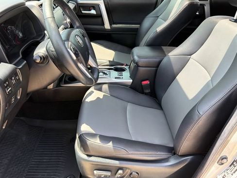 Used 2021 Toyota 4Runner SR5 Premium w/ Moonroof Package AWD/4WD image 21