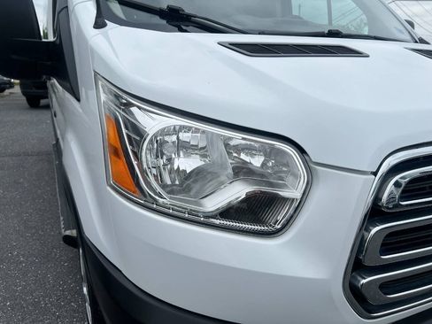 Used 2019 Ford Transit 250 130 Low Roof w/ Exterior Upgrade Package RWD image 32