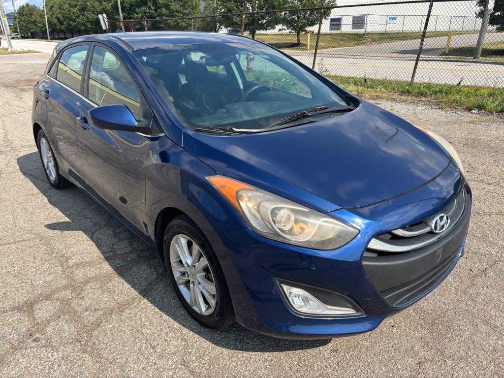 Used 2013 Hyundai Elantra GT FWD image 1