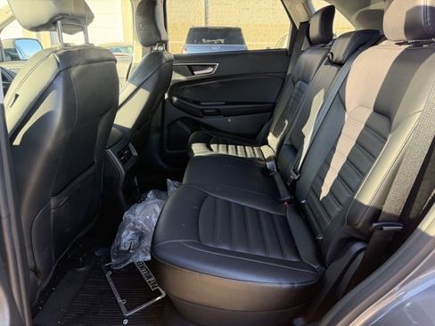 Certified 2024 Ford Edge SEL w/ Convenience Package image 10