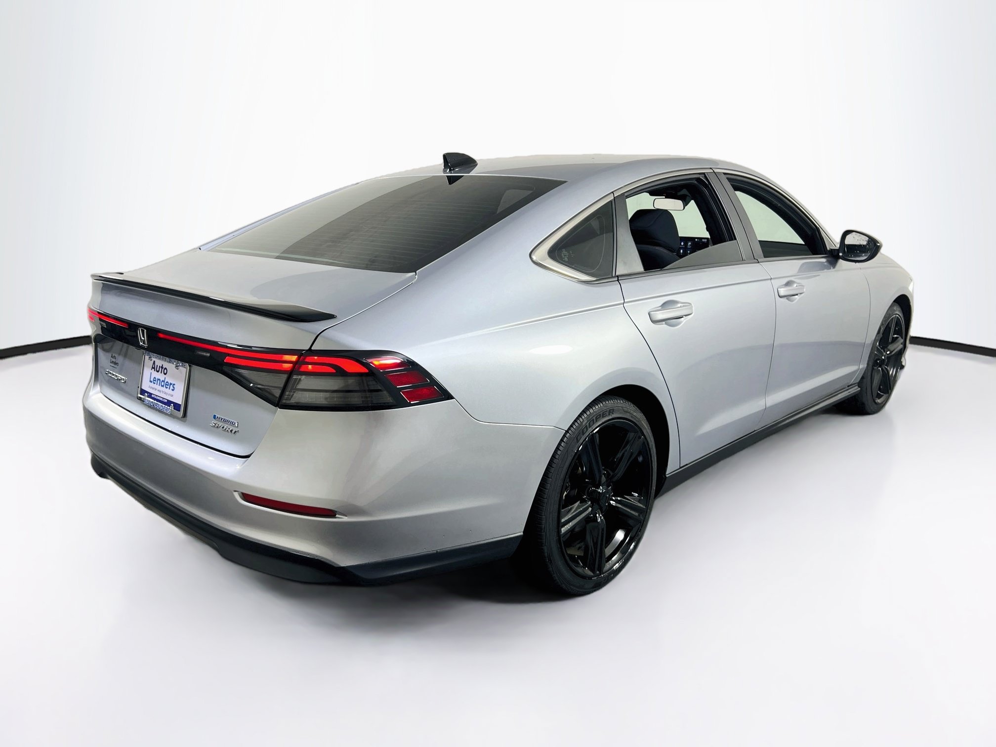 Used 2023 Honda Accord Sport image 5