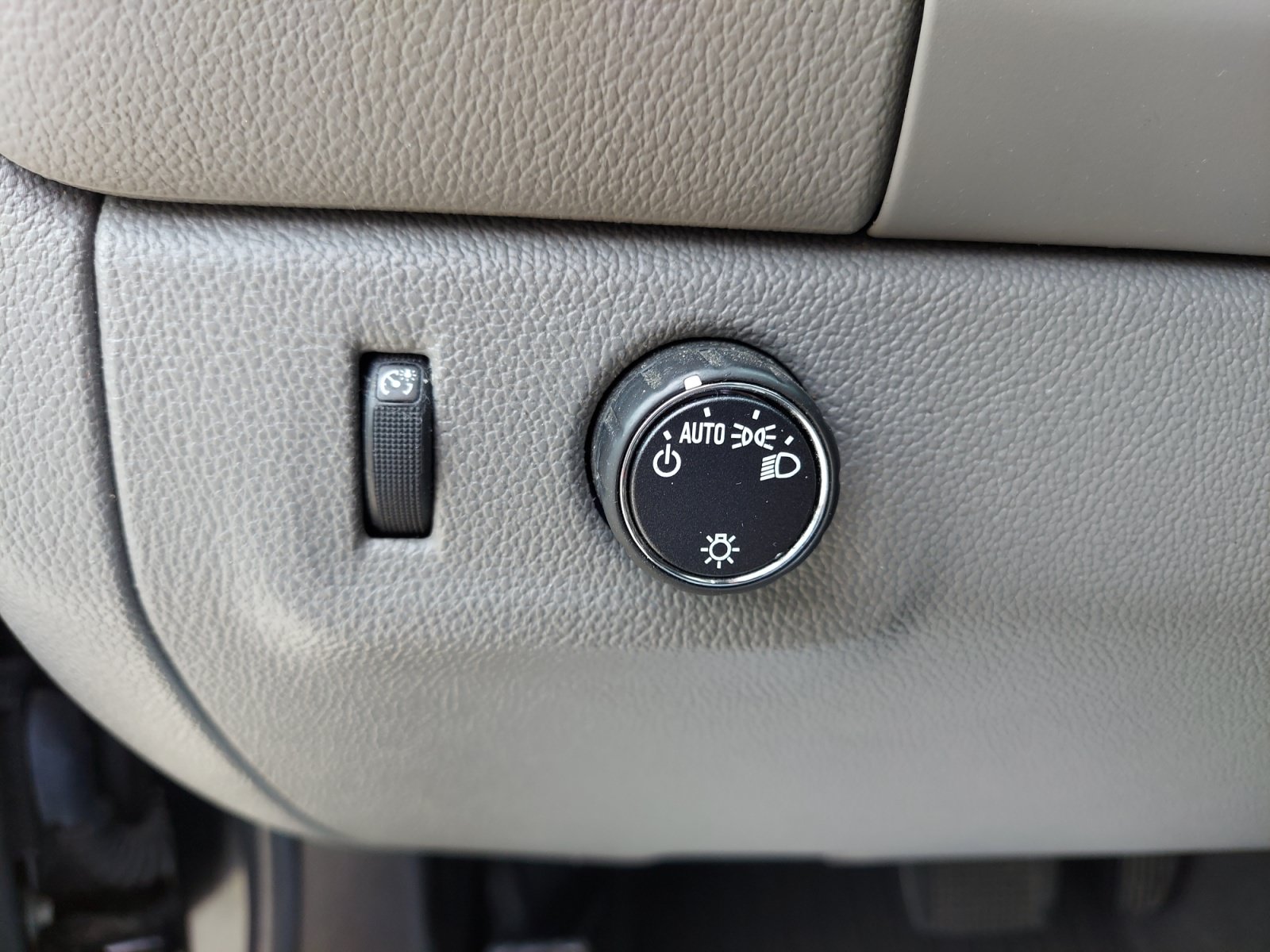 Used 2018 GMC Canyon 2WD Crew Cab w/ Convenience Package image 26