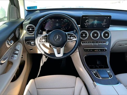 Used 2022 Mercedes-Benz GLC 300 GLC 300 image 6