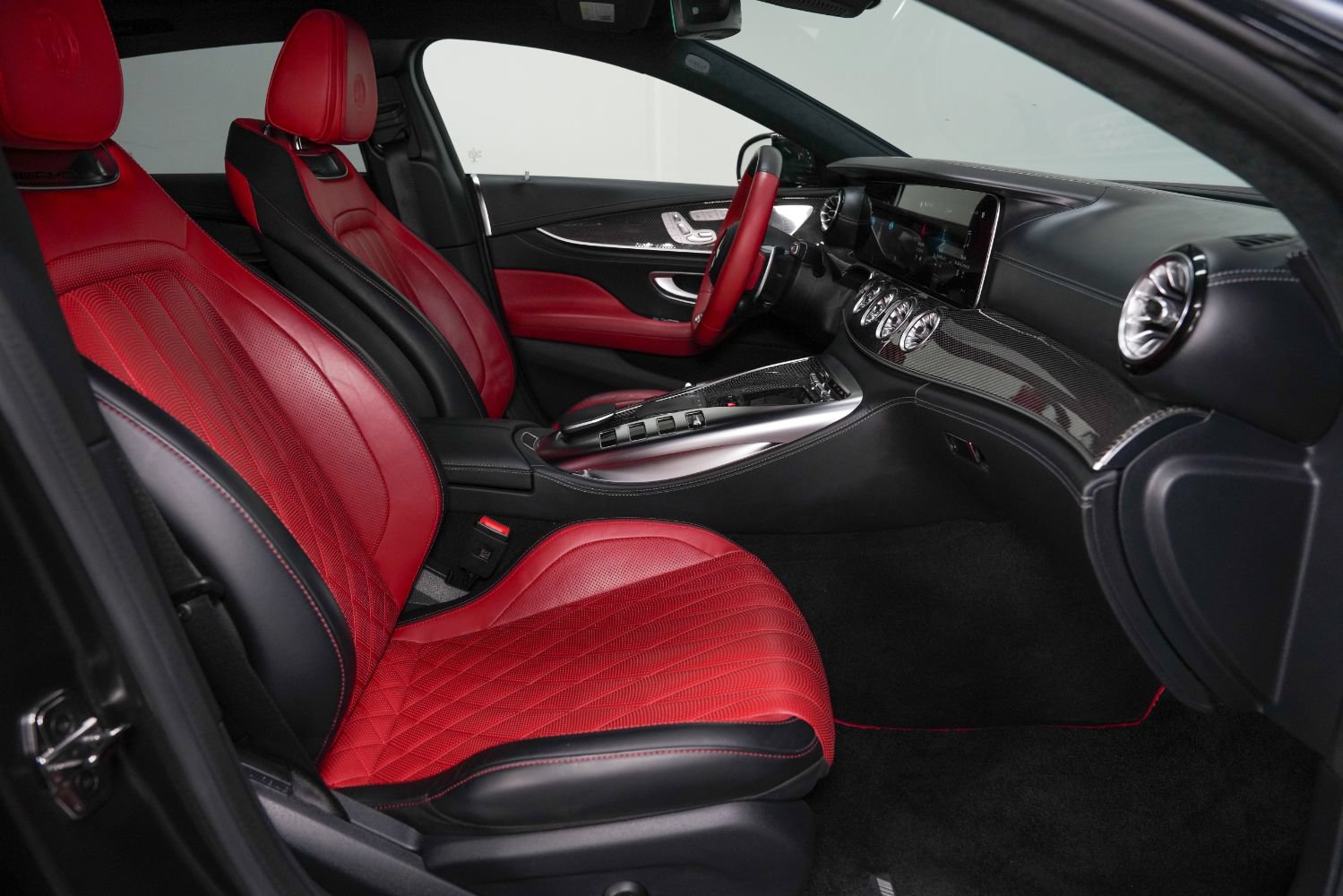 Used 2023 Mercedes-Benz AMG GT 63 image 28