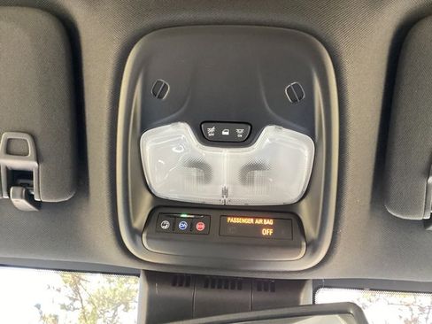 New 2026 GMC Canyon Elevation w/ Convenience Package image 29