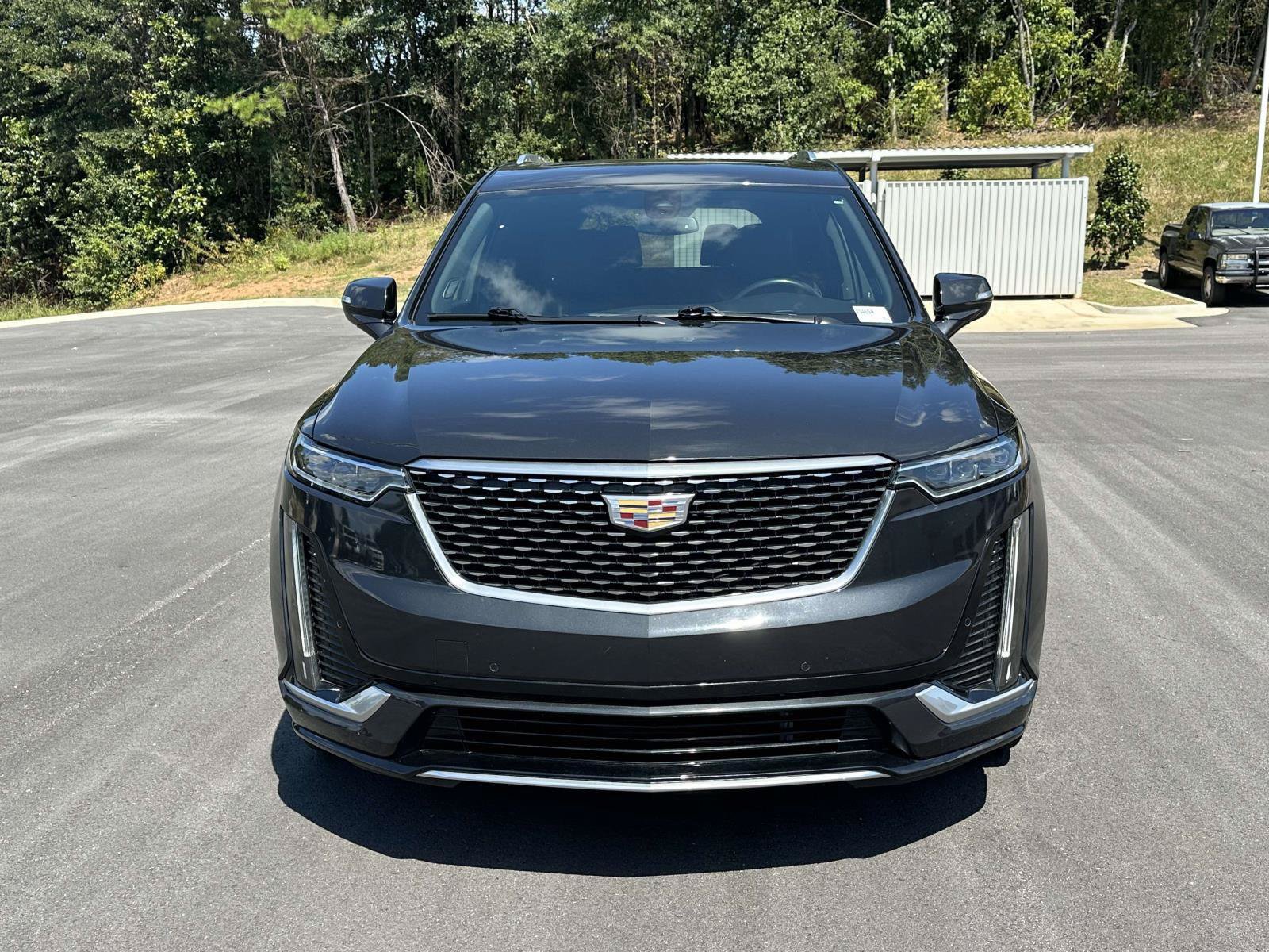 Used 2020 Cadillac XT6 Premium Luxury FWD image 2