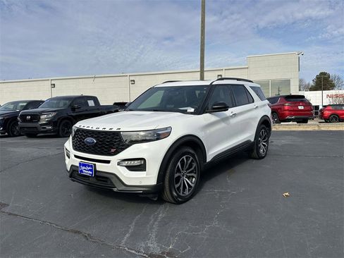 Used 2020 Ford Explorer ST w/ Premium Technology Package image 3