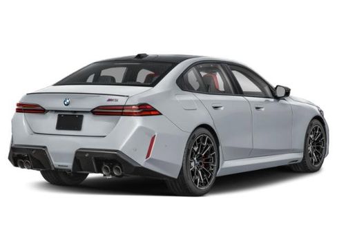 Used 2026 BMW M5 w/ Carbon Package AWD/4WD image 5