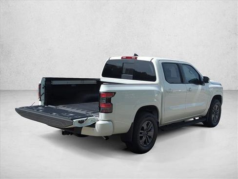 New 2026 Nissan Frontier SV AWD/4WD image 8