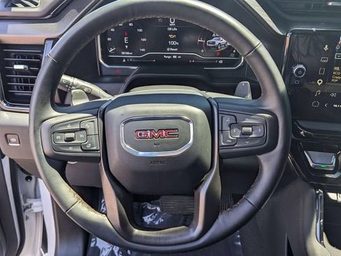 Used 2025 GMC Sierra 1500 AT4 w/ AT4 Premium Package AWD/4WD image 19
