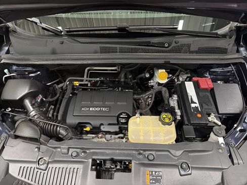 Used 2018 Chevrolet Trax LS FWD image 25