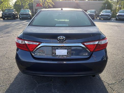 Used 2015 Toyota Camry LE FWD image 5