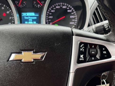 Used 2017 Chevrolet Equinox LT w/ Convenience Package FWD image 29