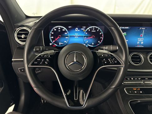 Used 2023 Mercedes-Benz E 350 4MATIC Sedan image 17