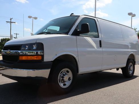 New 2025 Chevrolet Express 2500 w/ Driver Convenience Package image 5