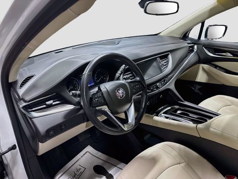 Used 2023 Buick Enclave Essence w/ Experience Buick Package FWD image 9