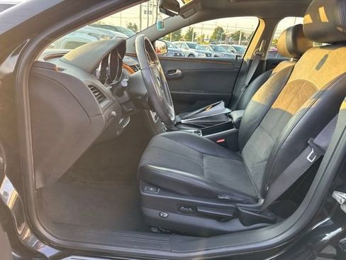 Used 2010 Chevrolet Malibu LT w/ HFV6 Engine Package FWD image 3