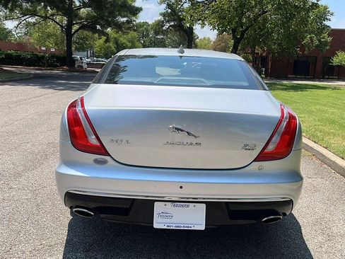 Used 2019 Jaguar XJ AWD image 4