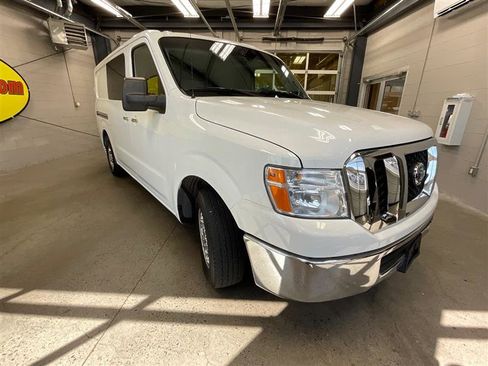 Used 2015 Nissan NV 2500 SL w/ Technology Package image 7