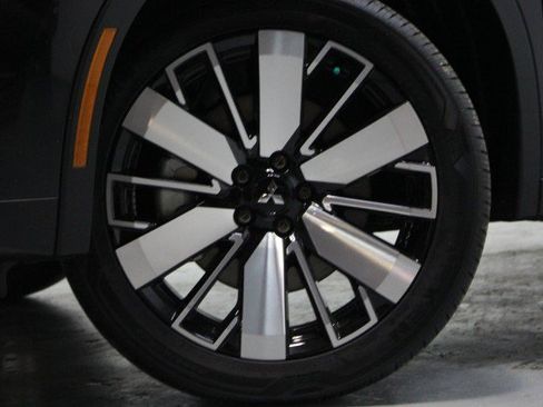 New 2025 Mitsubishi Outlander SE image 3