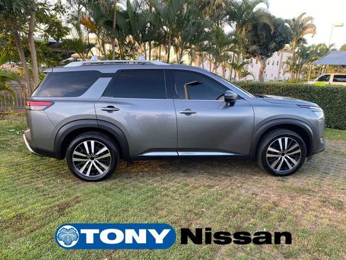 Used 2023 Nissan Pathfinder Platinum image 26