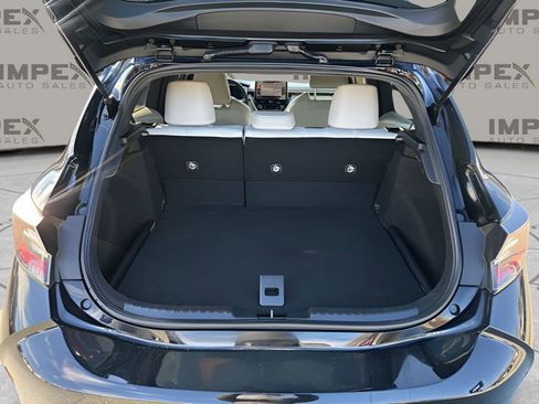 Used 2021 Toyota Corolla XSE image 27