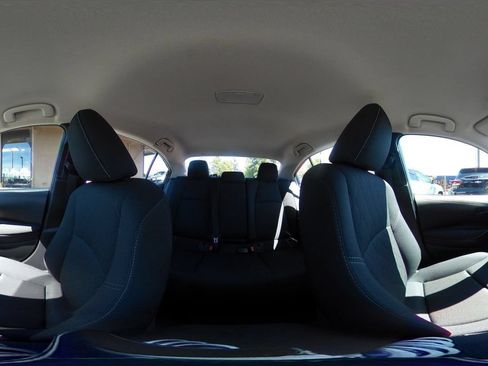 Used 2025 Toyota Corolla LE FWD image 42