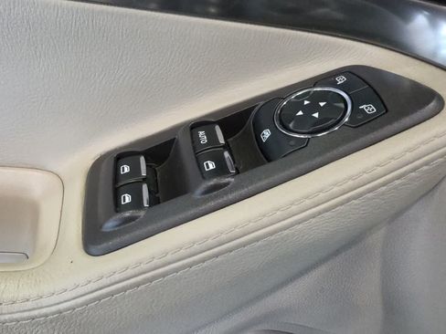 Used 2015 Ford Explorer FWD image 16