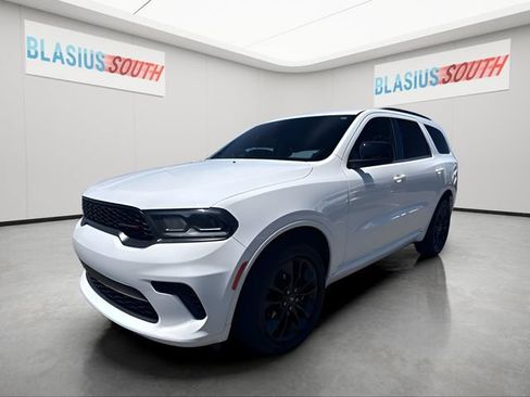 Used 2023 Dodge Durango GT w/ Blacktop Package AWD/4WD image 7