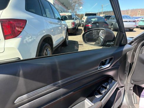 Used 2023 Nissan Altima 2.5 SR image 17