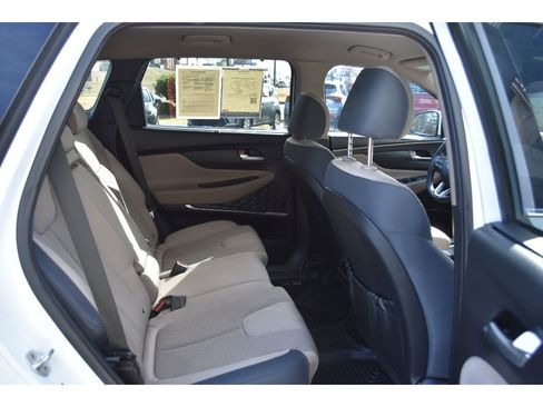 Used 2019 Hyundai Santa Fe SEL image 16