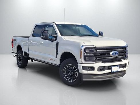 New 2025 Ford F250 Platinum AWD/4WD image 1