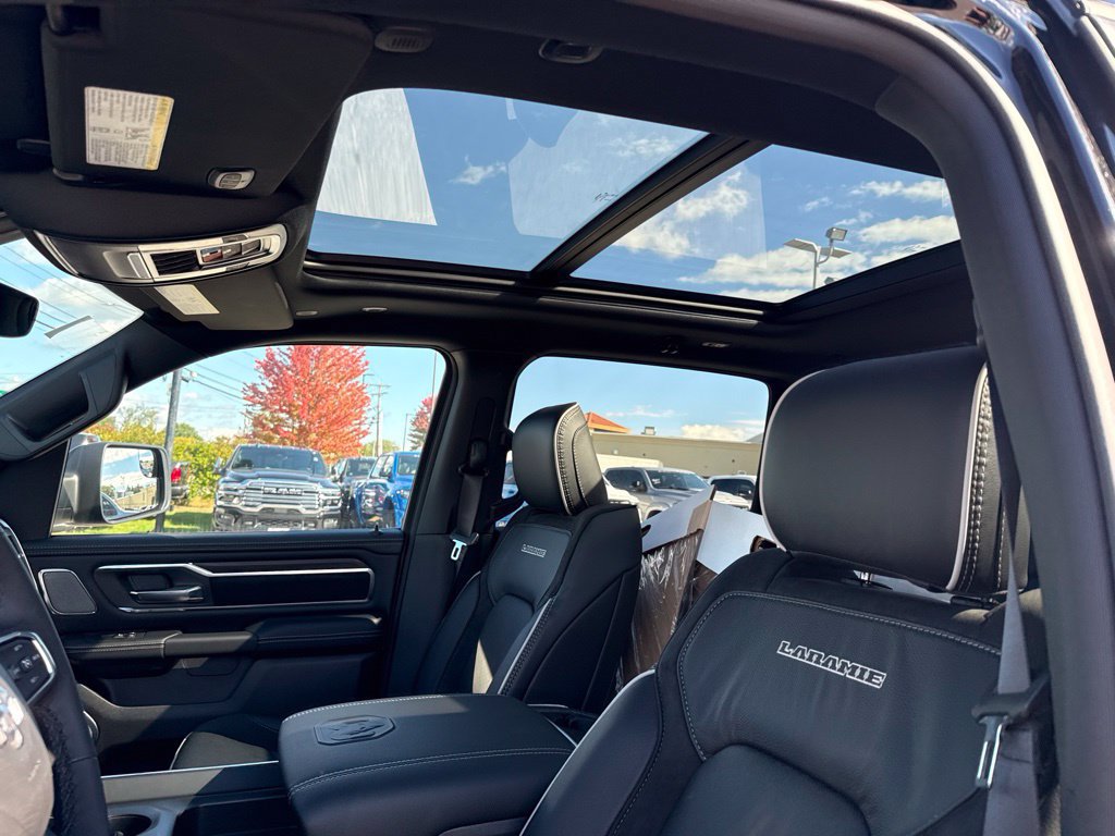 New 2027 RAM 1500 Laramie AWD/4WD image 16