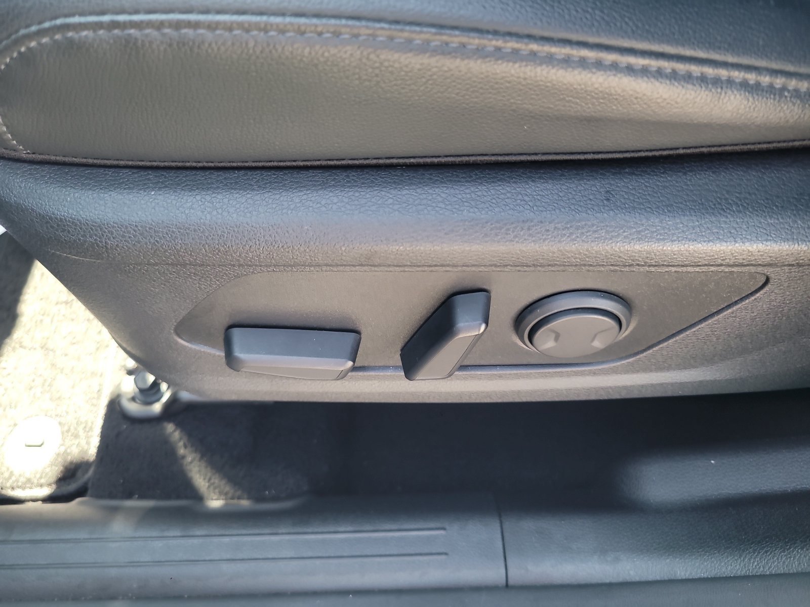 Used 2024 Kia Sportage X-Line w/ X-Line Premium Package AWD/4WD image 12