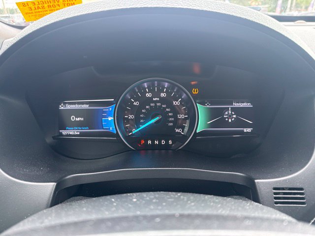 Used 2017 Ford Explorer XLT w/ Equipment Group 202A FWD image 11