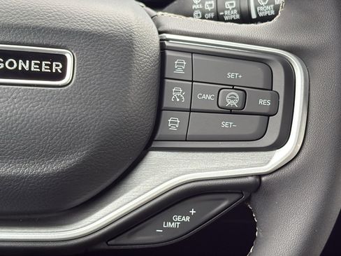 New 2026 Jeep Grand Wagoneer L Limited AWD/4WD image 23