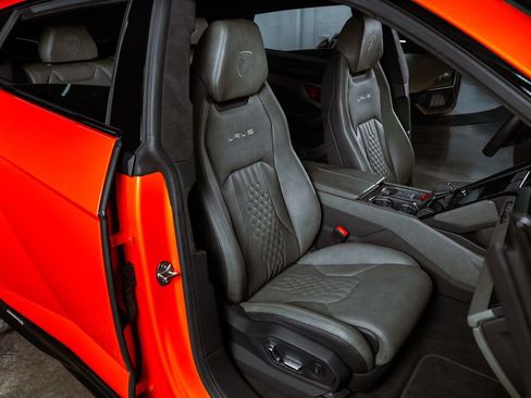 Used 2024 Lamborghini Urus S AWD/4WD image 25