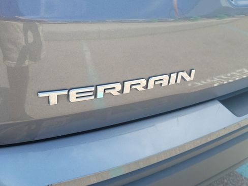 Used 2020 GMC Terrain SLE FWD image 7