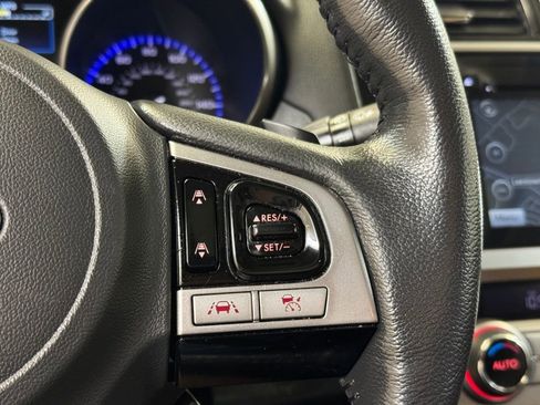 Used 2017 Subaru Outback 3.6R Touring image 37