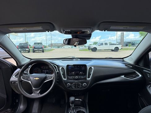 Used 2023 Chevrolet Malibu LT w/ Driver Confidence Package image 21