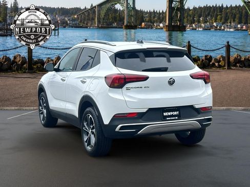 Used 2022 Buick Encore GX Select w/ Safety Package II AWD/4WD image 7