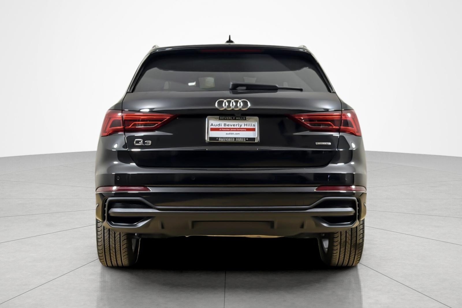 Used 2023 Audi Q3 2.0T Premium Plus w/ Premium Plus Package AWD/4WD image 4