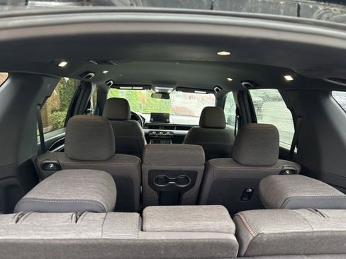 Certified 2023 Honda Pilot Sport image 18