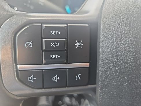 Used 2025 Ford F350 Lariat w/ Tremor Off-Road Package AWD/4WD image 15