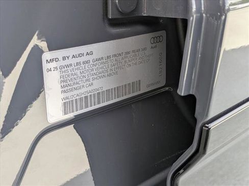 New 2025 Audi A6 e-tron Premium Plus RWD image 18