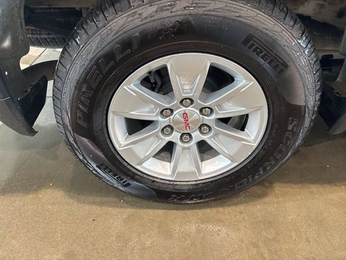 Certified 2022 GMC Sierra 1500 Pro w/ Pro Value Package image 12