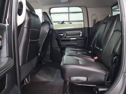Used 2014 RAM 2500 Laramie w/ Convenience Group AWD/4WD image 9