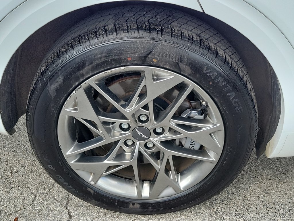 Used 2025 Genesis GV70 2.5T AWD/4WD image 9