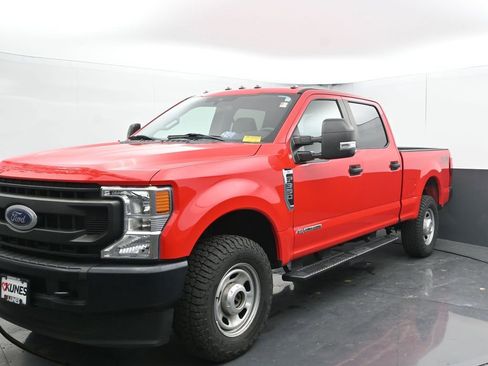 Used 2020 Ford F350 XL w/ Power Equipment Group image 4