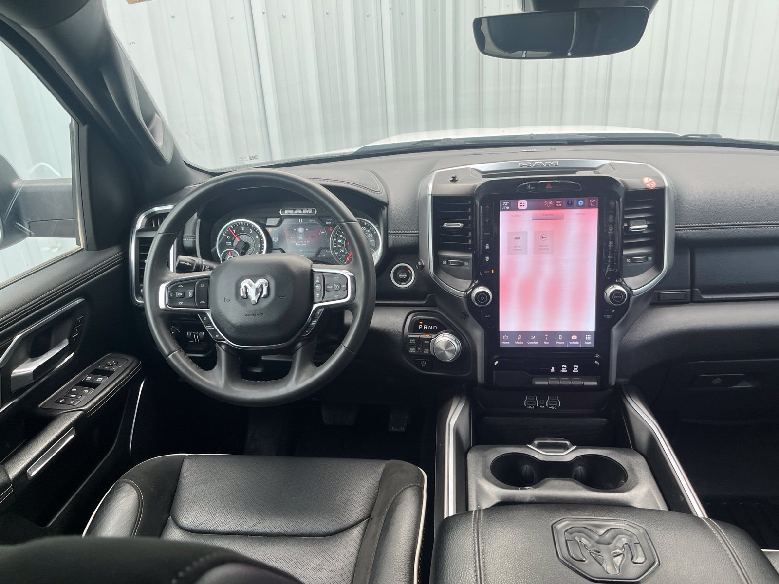 Used 2025 RAM 1500 Laramie AWD/4WD image 23